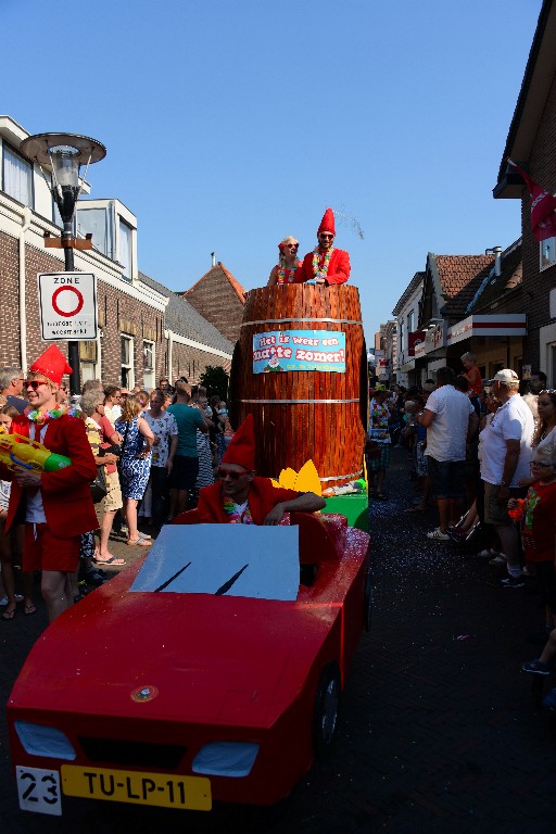 ../Images/Zomercarnaval Noordwijkerhout 175.jpg